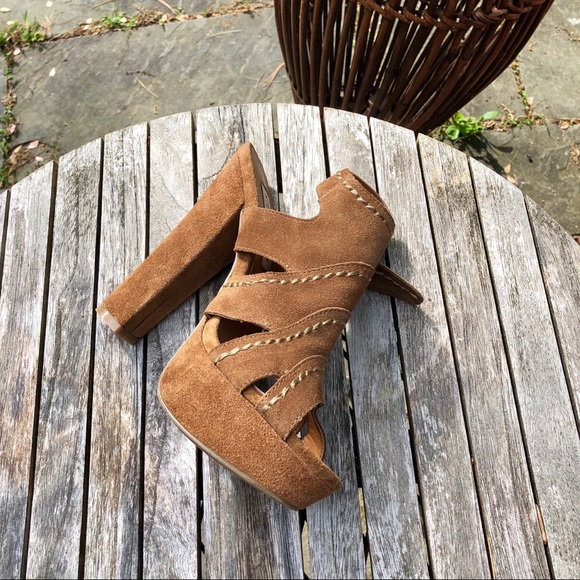 Steve Madden Suede Carmel Platform Heels Size 6 🆕 - Picture 5 of 6